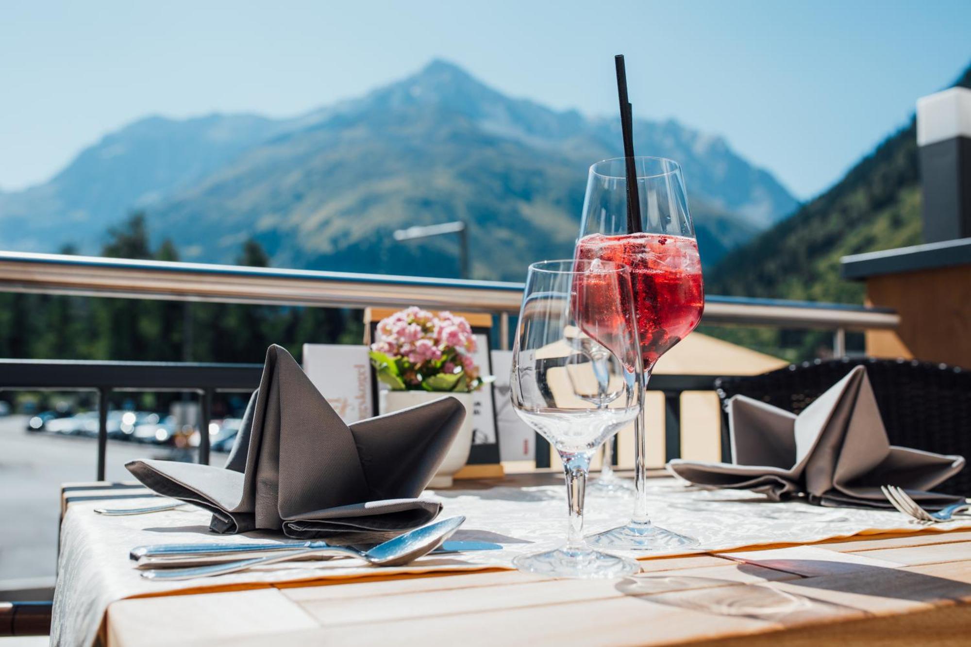 Hotel Mittagskogel Pitztal Sankt Leonhard im Pitztal Εξωτερικό φωτογραφία