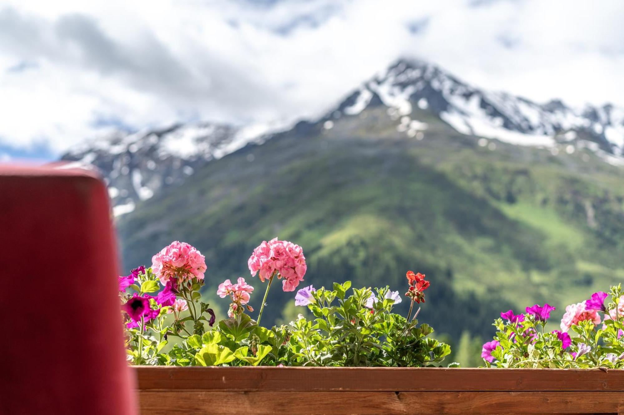 Hotel Mittagskogel Pitztal Sankt Leonhard im Pitztal Εξωτερικό φωτογραφία